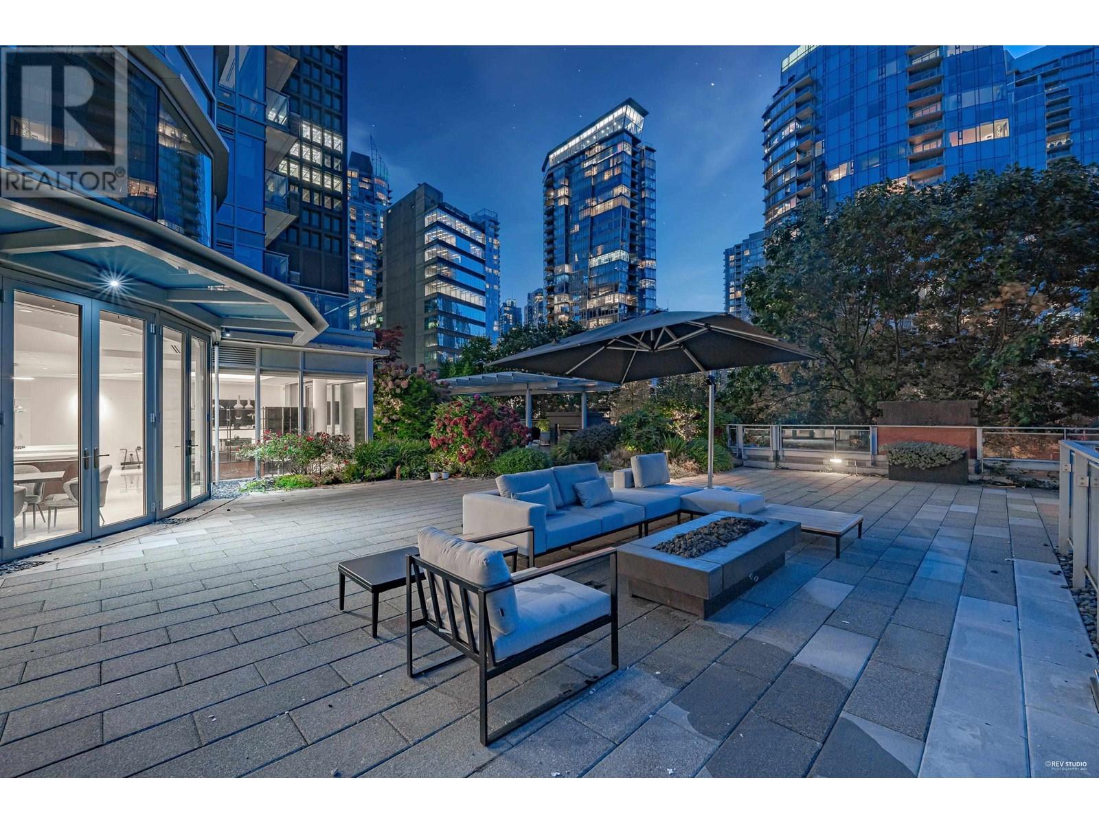 Listing Picture 6 of 40 : 301 1169 W CORDOVA STREET, Vancouver / 溫哥華 - 魯藝地產 Yvonne Lu Group - MLS Medallion Club Member