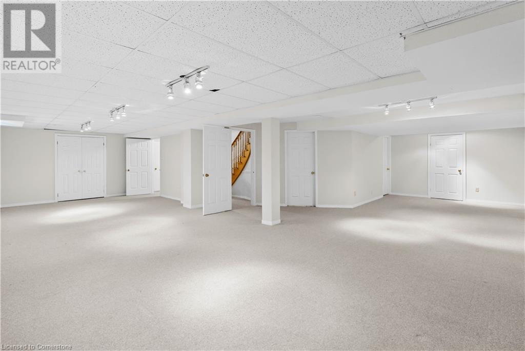 2068 Pipers CourtBurlington, Ontario  L7M 3W1 - Photo 26 - 40676732