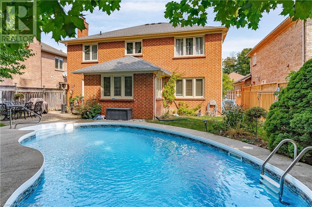 2068 Pipers CourtBurlington, Ontario  L7M 3W1 - Photo 31 - 40676732