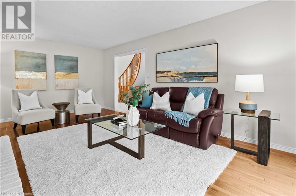 2068 Pipers CourtBurlington, Ontario  L7M 3W1 - Photo 6 - 40676732