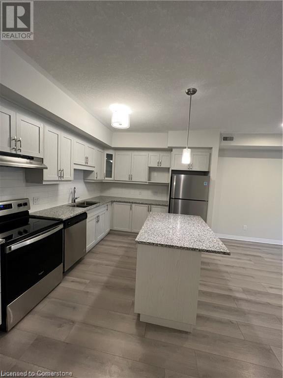 25 ISHERWOOD Avenue Unit# 42, Cambridge, Ontario