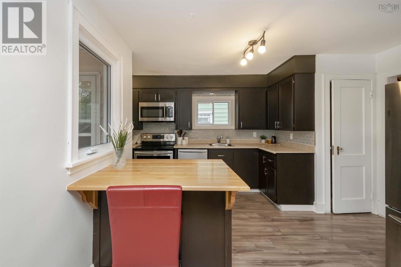 967 Brussels Street, Halifax, Nova Scotia  B3H 2S9 - Photo 14 - 202426601