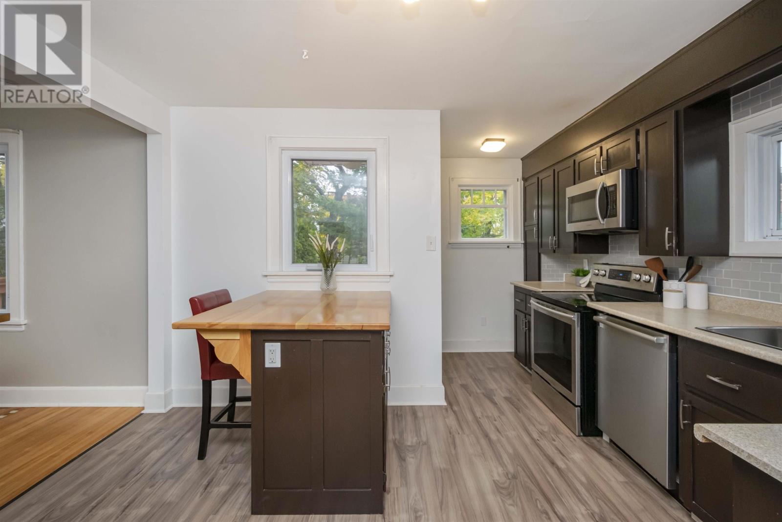 967 Brussels Street, Halifax, Nova Scotia  B3H 2S9 - Photo 17 - 202426601