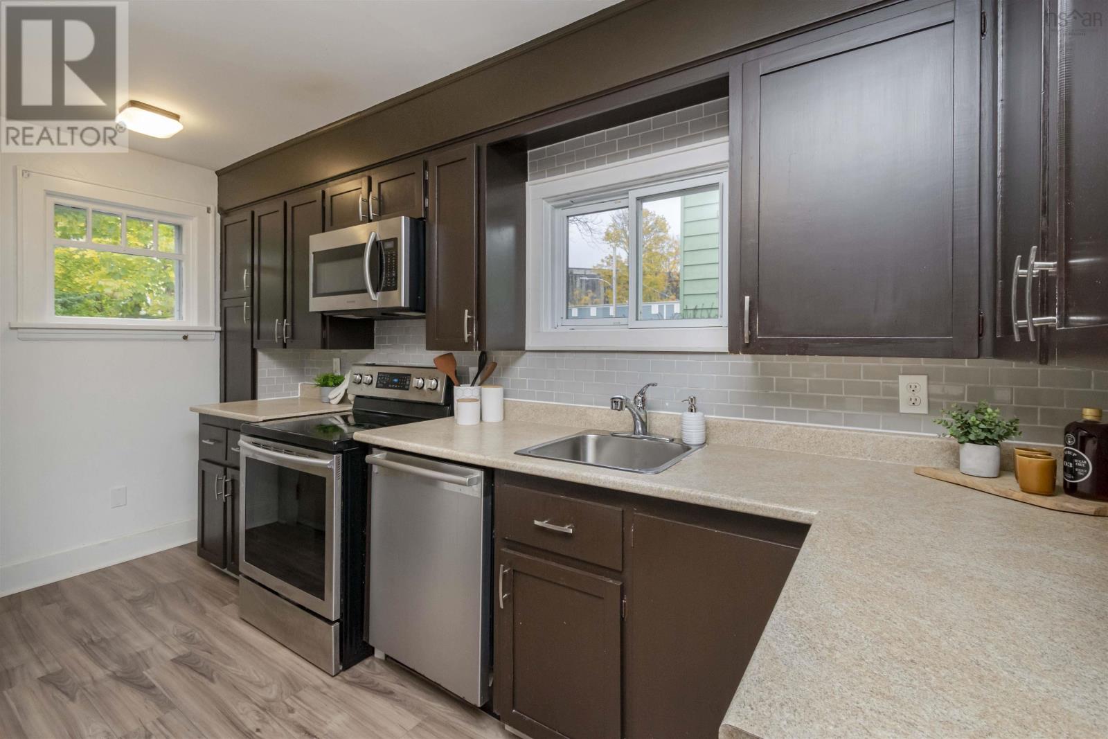 967 Brussels Street, Halifax, Nova Scotia  B3H 2S9 - Photo 22 - 202426601