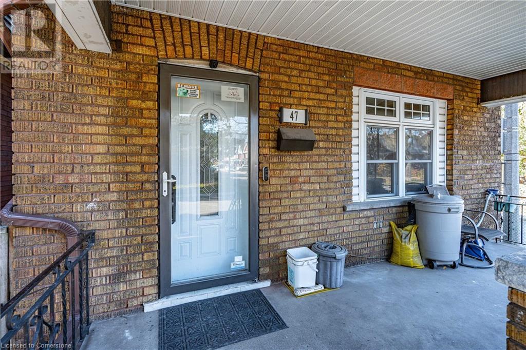 47 Barnesdale Avenue N, Hamilton, Ontario  L8L 6R7 - Photo 4 - 40677114