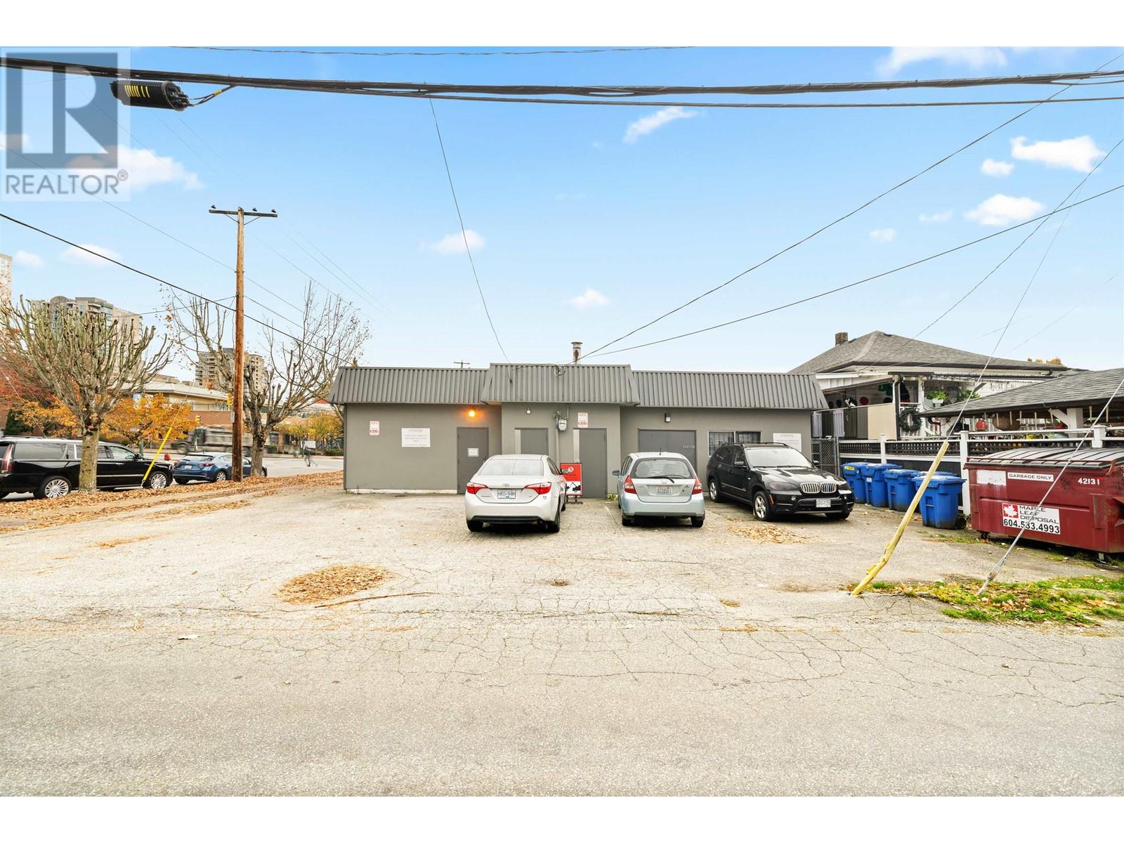 Listing Picture 25 of 28 : 5301 JOYCE STREET, Vancouver / 溫哥華 - 魯藝地產 Yvonne Lu Group - MLS Medallion Club Member