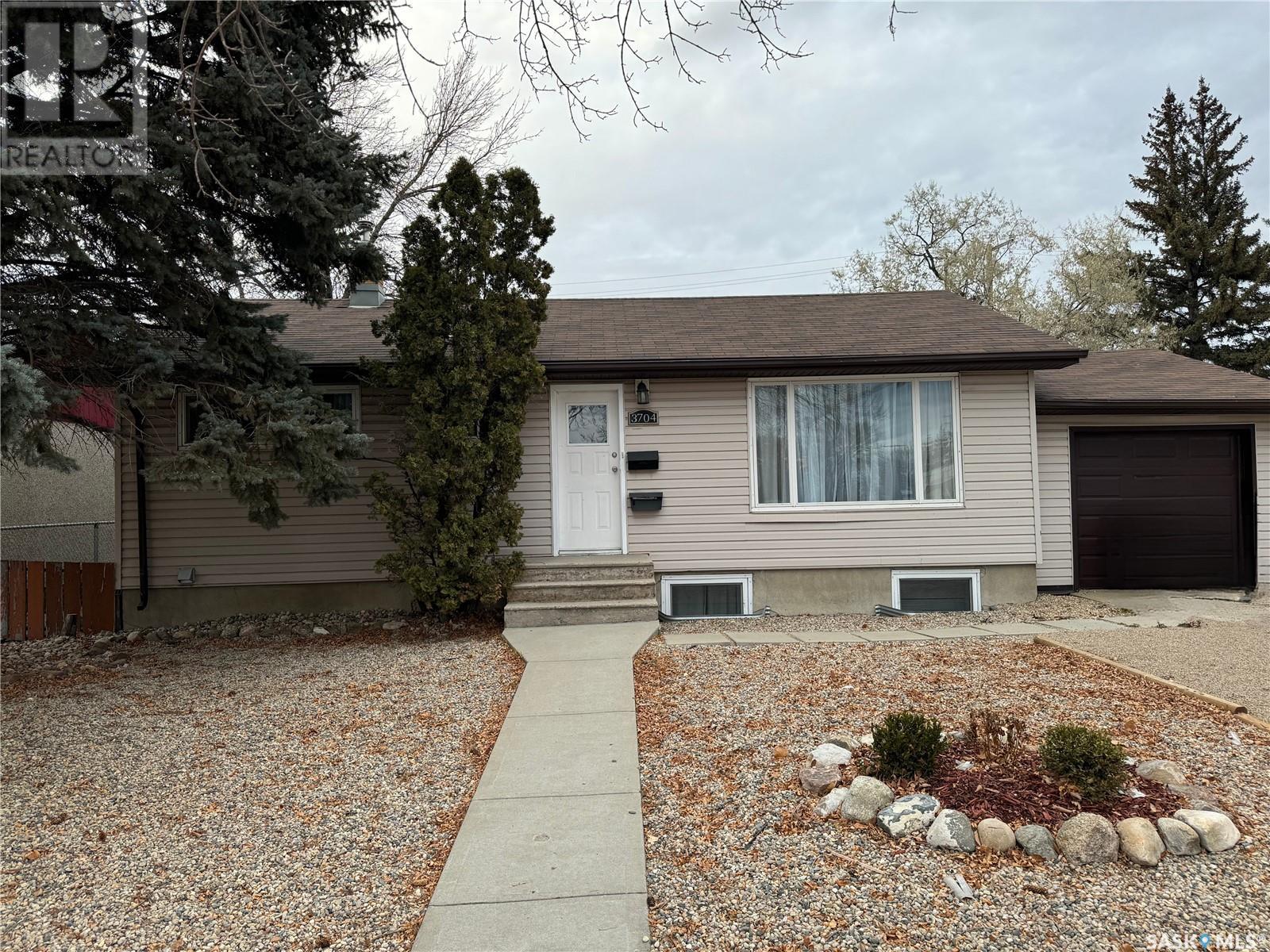 3704 SHERWOOD DRIVE, regina, Saskatchewan