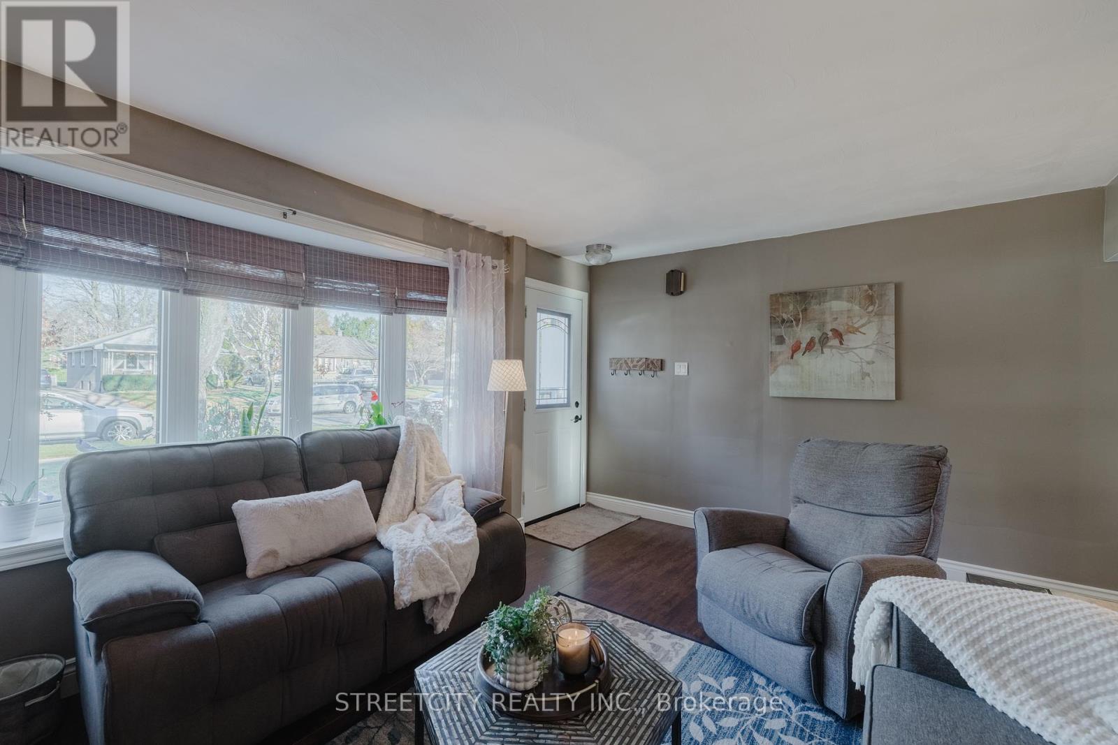 235 Merlin Crescent, London, Ontario  N5W 5A2 - Photo 4 - X10423904