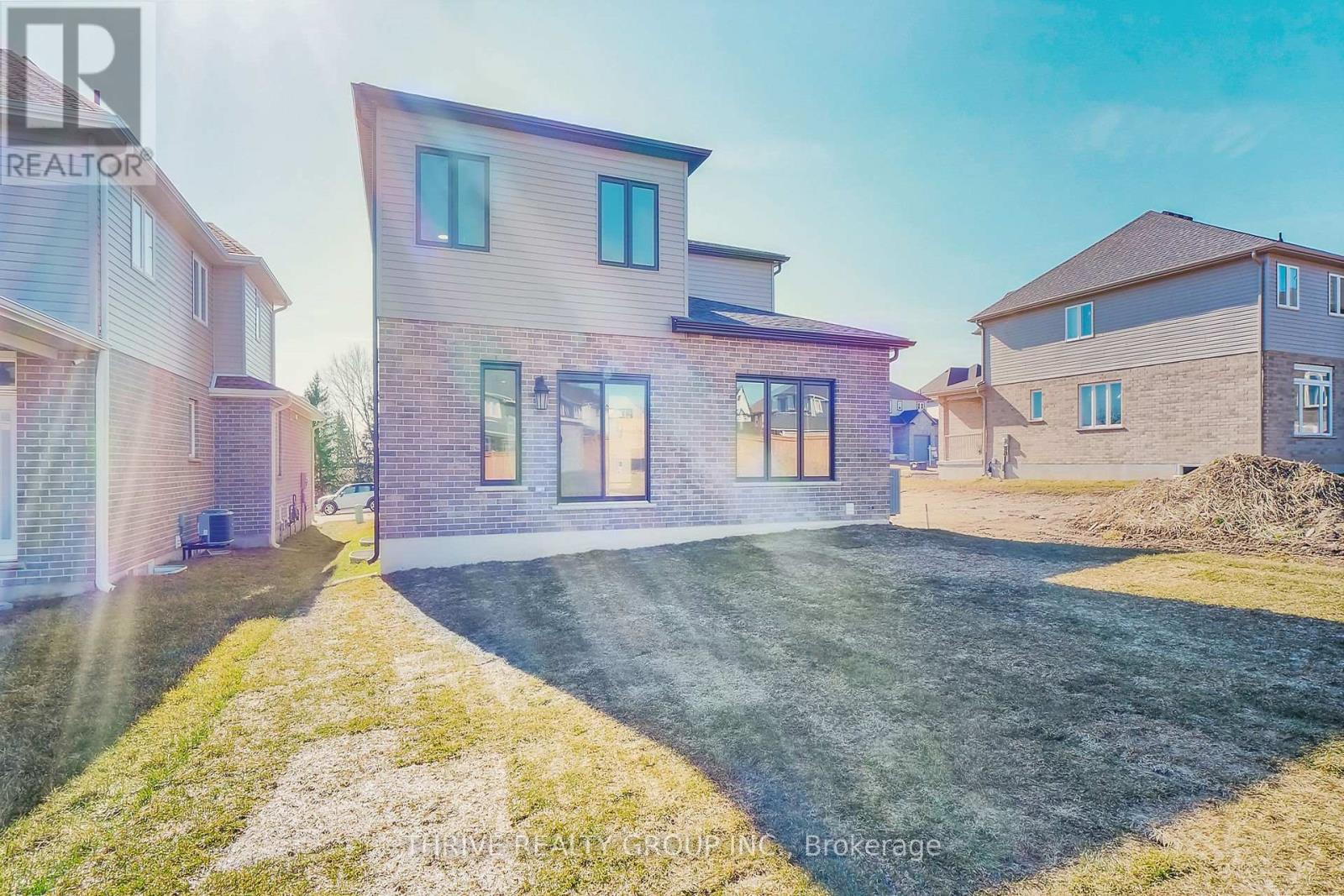 64 Basil Crescent, Middlesex Centre, Ontario  N0M 2A0 - Photo 7 - X10423619