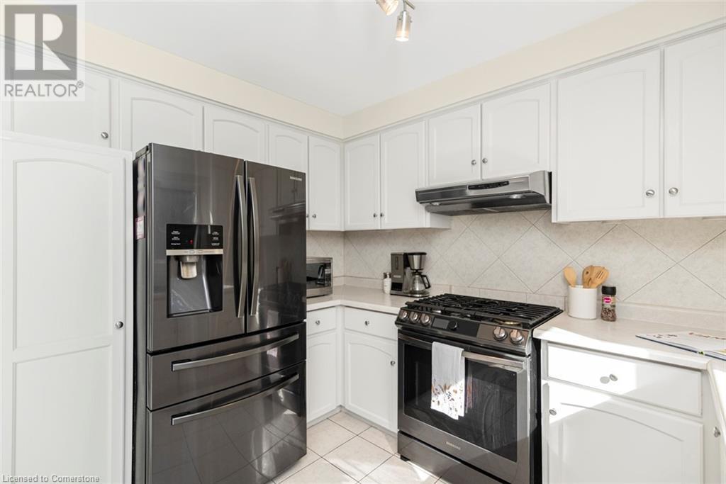 88 Gatestone Drive, Hamilton, Ontario  L8J 2V1 - Photo 11 - 40654640