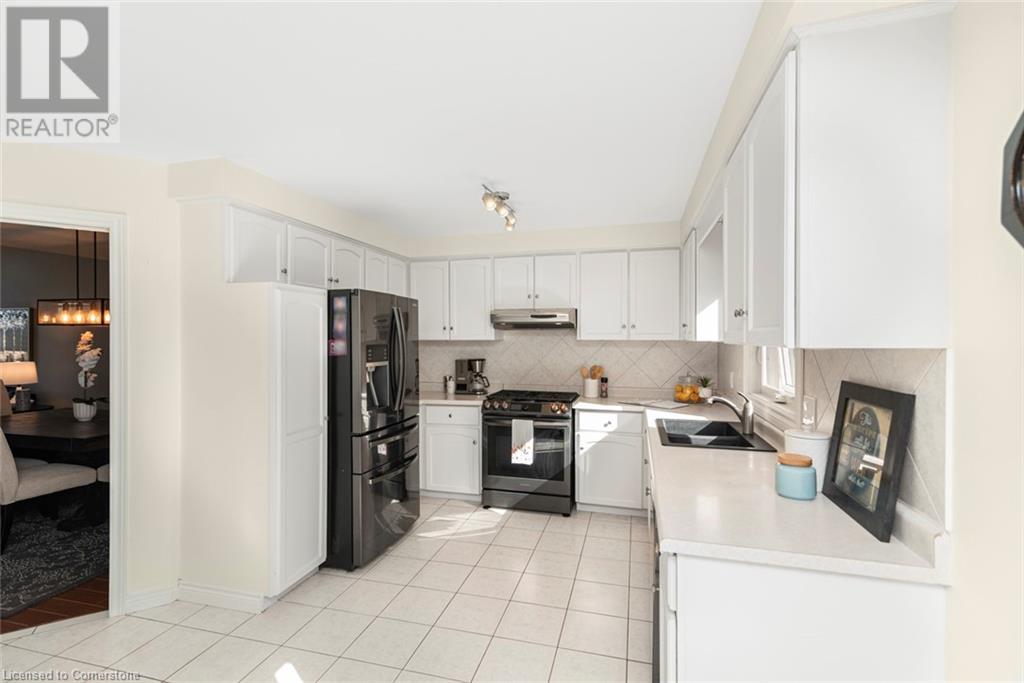 88 Gatestone Drive, Hamilton, Ontario  L8J 2V1 - Photo 12 - 40654640
