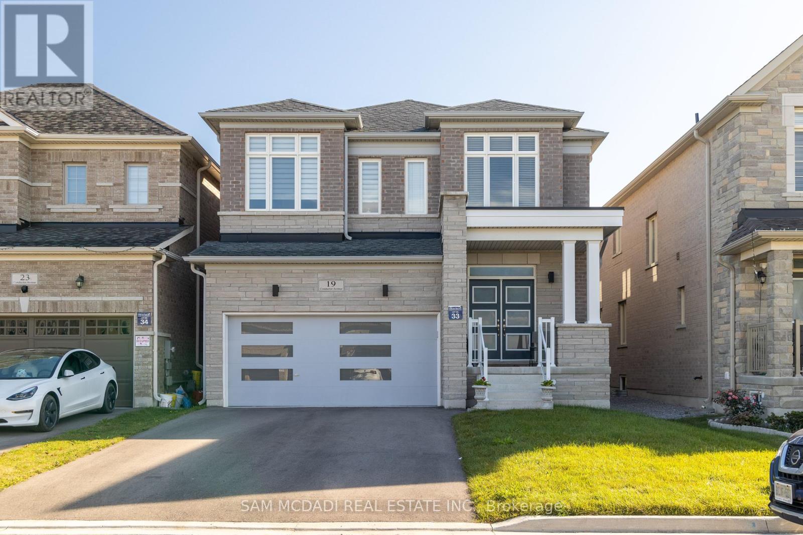 19 CONDUCTOR AVENUE, Whitchurch-Stouffville, Ontario