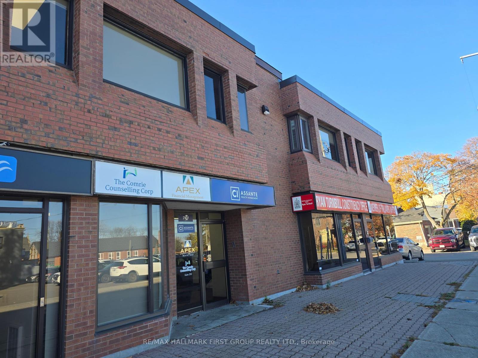 #206 - 400 Dundas Street WWhitby (Downtown Whitby), Ontario  L1N 2J3 - Photo 2 - E10423928