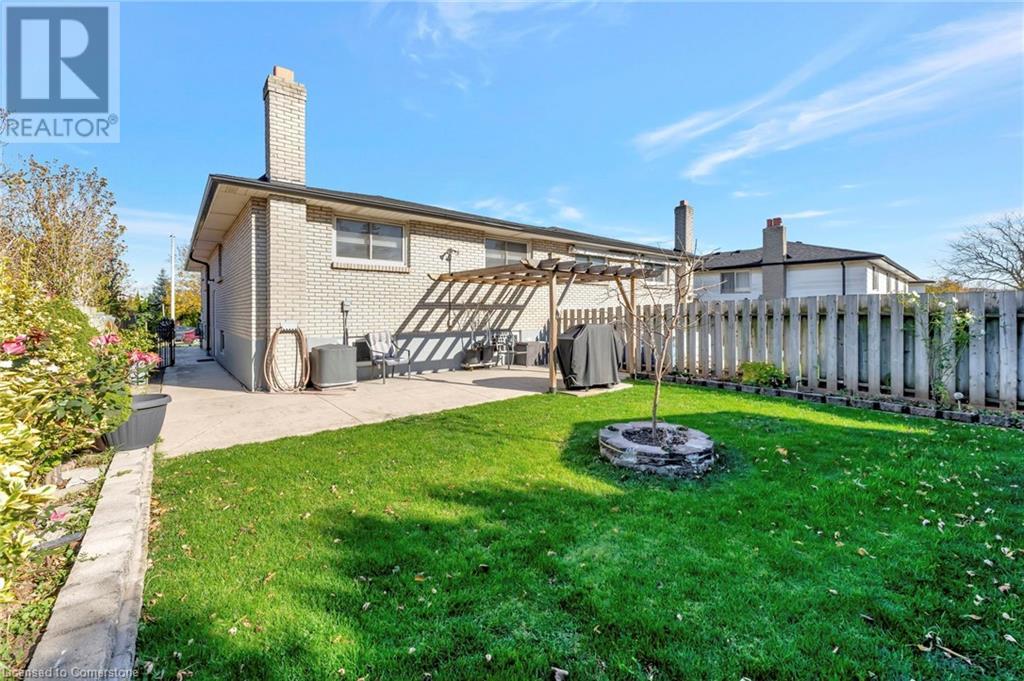 65 1/2 Eastbury Drive, Stoney Creek, Ontario  L8E 2V8 - Photo 34 - 40677547