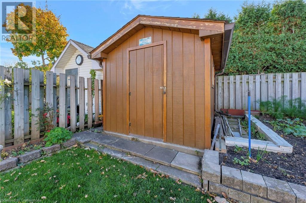 65 1/2 Eastbury Drive, Stoney Creek, Ontario  L8E 2V8 - Photo 35 - 40677547