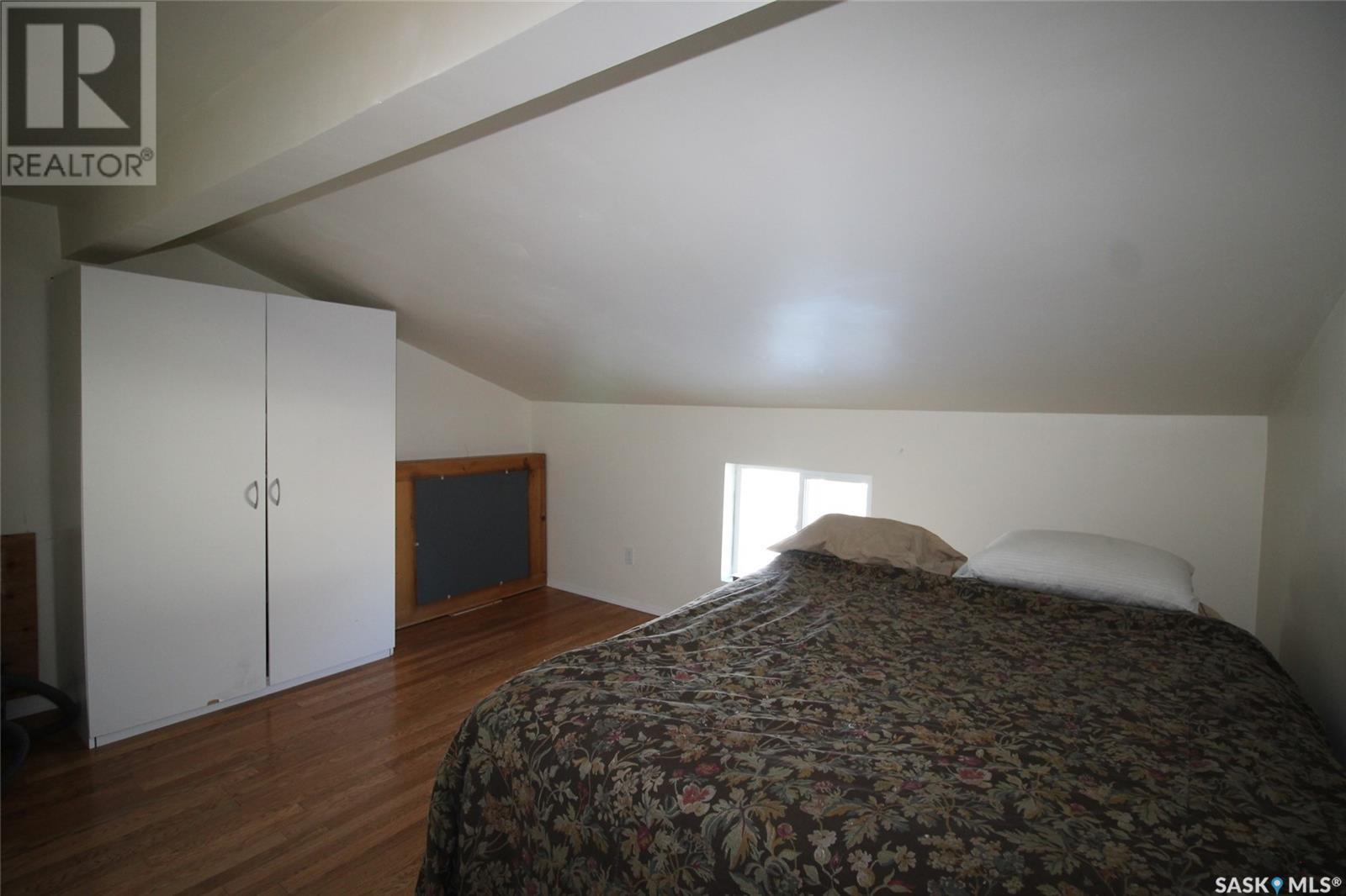 308 2nd Avenue W, Frontier, Saskatchewan  S0N 0W0 - Photo 17 - SK988178