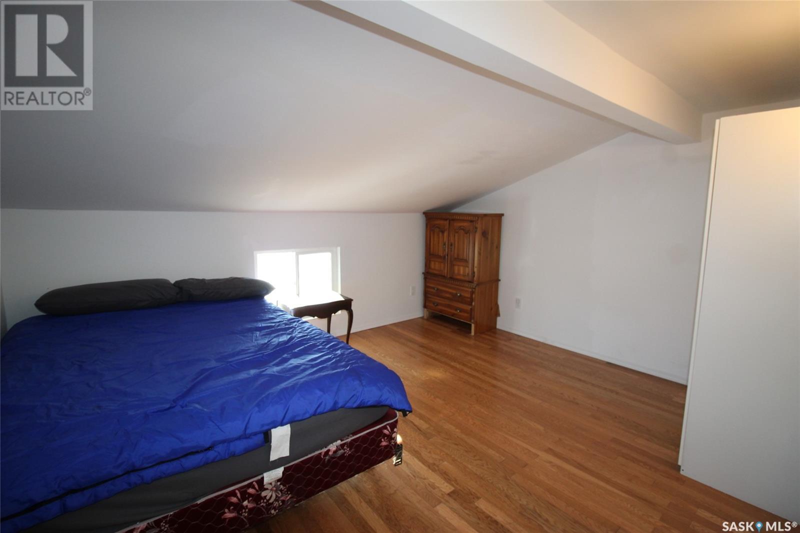 308 2nd Avenue W, Frontier, Saskatchewan  S0N 0W0 - Photo 21 - SK988178
