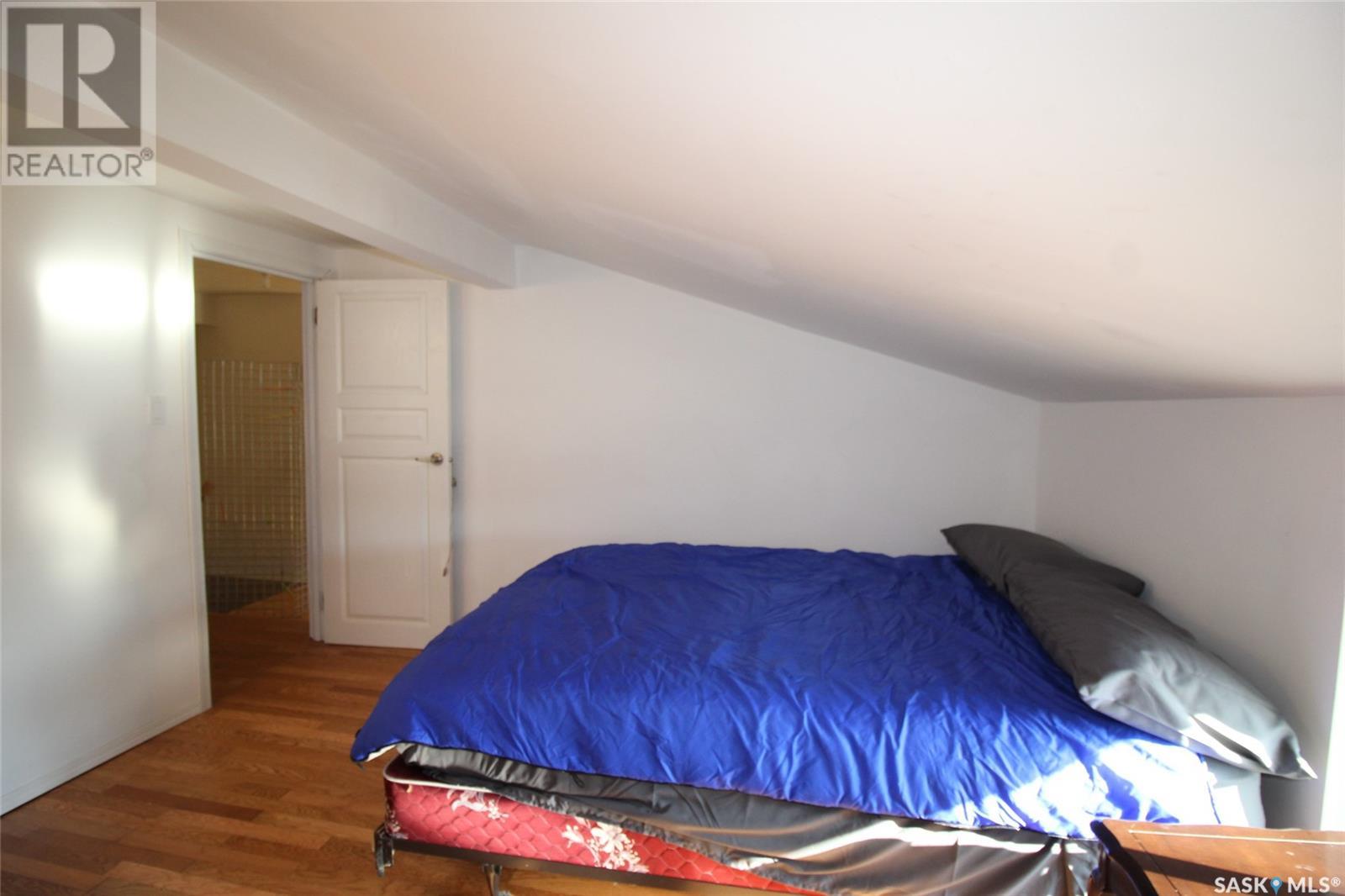 308 2nd Avenue W, Frontier, Saskatchewan  S0N 0W0 - Photo 22 - SK988178