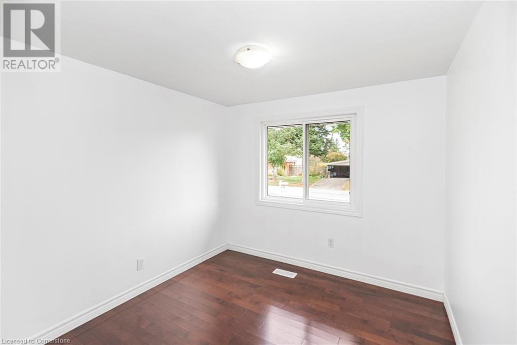 111 Buckingham Drive, Hamilton, Ontario  L9C 2G8 - Photo 25 - 40677017