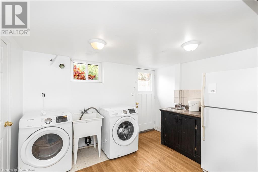 111 Buckingham Drive, Hamilton, Ontario  L9C 2G8 - Photo 41 - 40677017