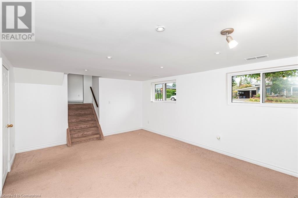 111 Buckingham Drive, Hamilton, Ontario  L9C 2G8 - Photo 35 - 40677017