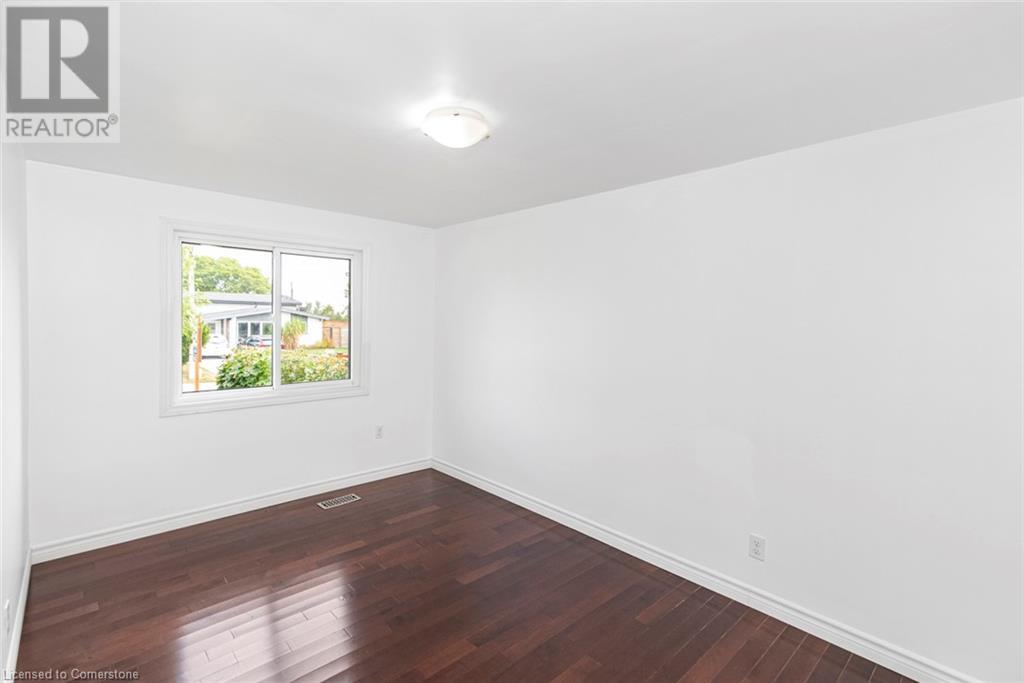 111 Buckingham Drive, Hamilton, Ontario  L9C 2G8 - Photo 28 - 40677017