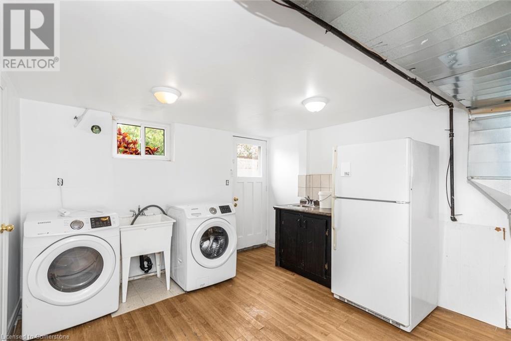 111 Buckingham Drive, Hamilton, Ontario  L9C 2G8 - Photo 40 - 40677017