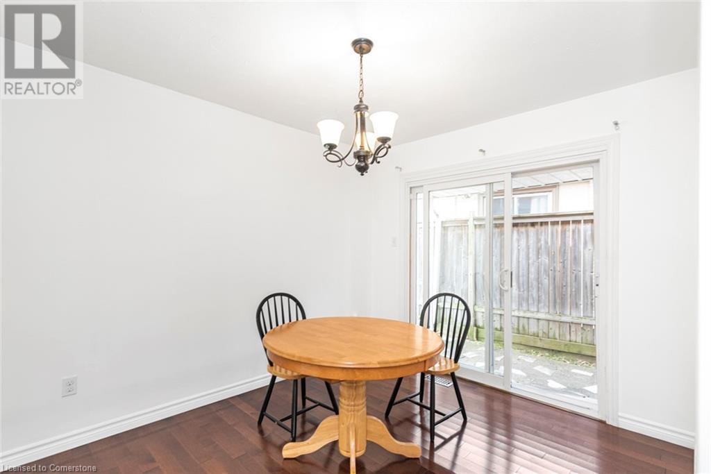 111 Buckingham Drive, Hamilton, Ontario  L9C 2G8 - Photo 12 - 40677017