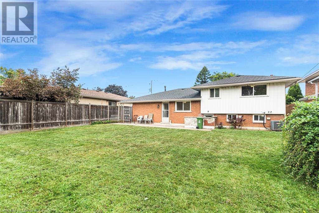 111 Buckingham Drive, Hamilton, Ontario  L9C 2G8 - Photo 44 - 40677017