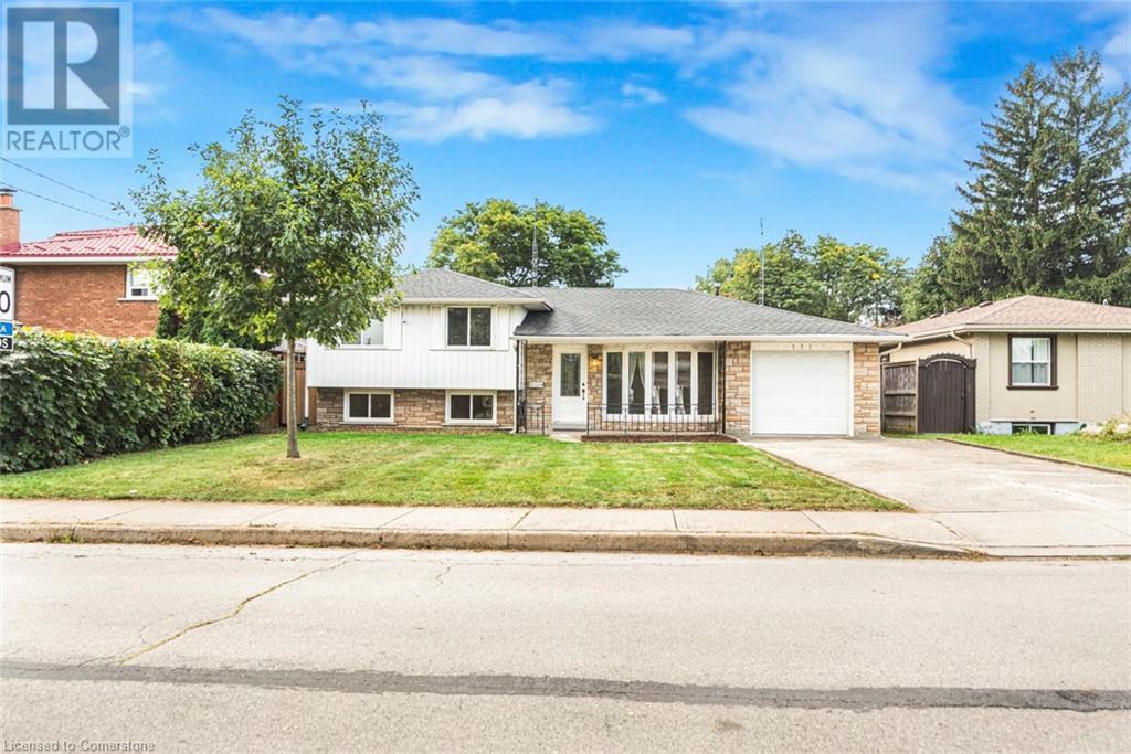 111 Buckingham Drive, Hamilton, Ontario  L9C 2G8 - Photo 2 - 40677017