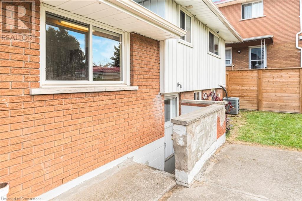 111 Buckingham Drive, Hamilton, Ontario  L9C 2G8 - Photo 45 - 40677017