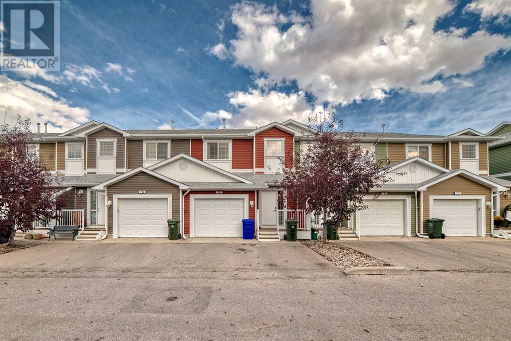 703, 800 Yankee Valley Boulevard SE, Airdrie, Alberta