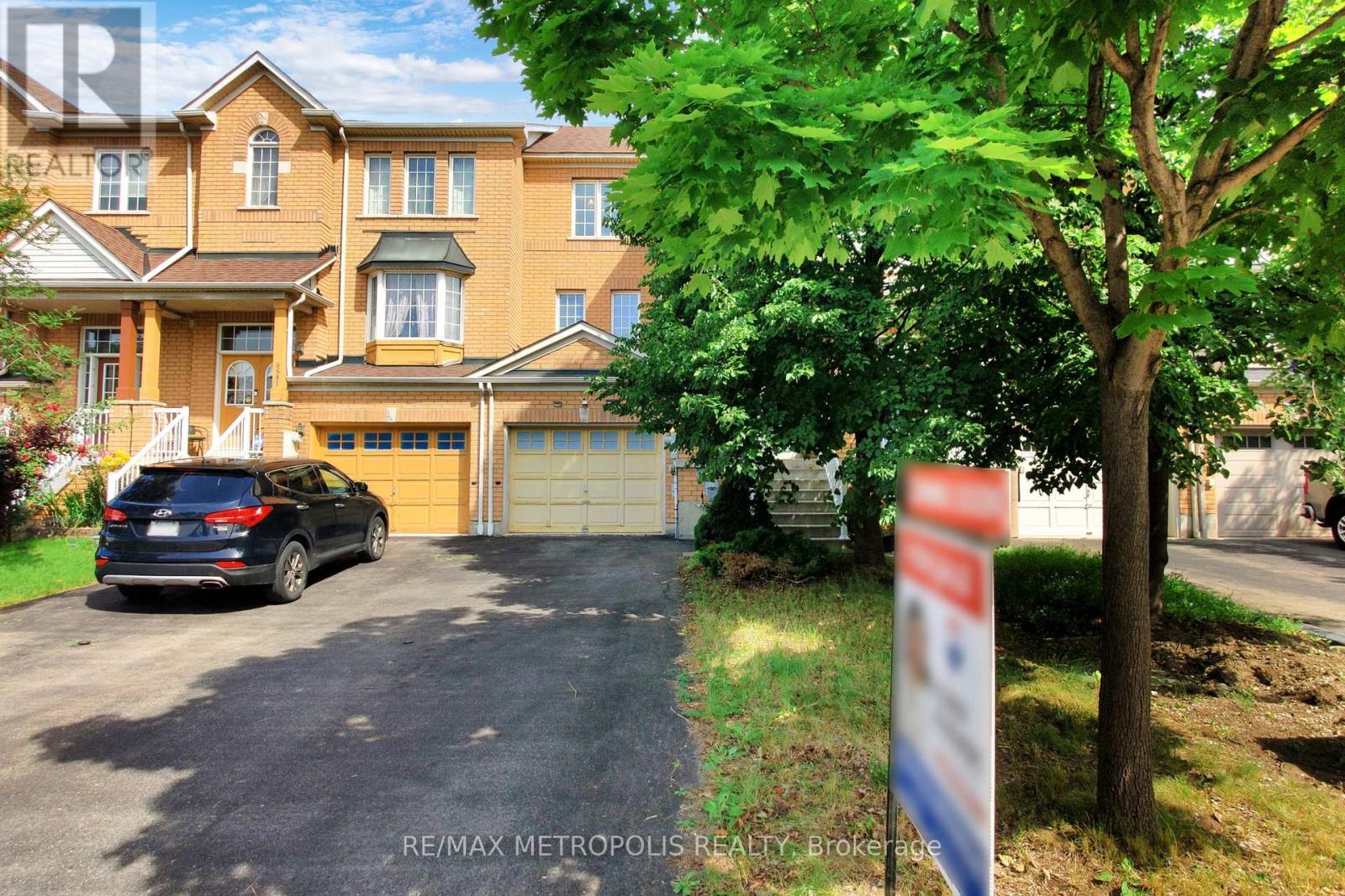 6579 JAZZY MEWS, Mississauga, Ontario