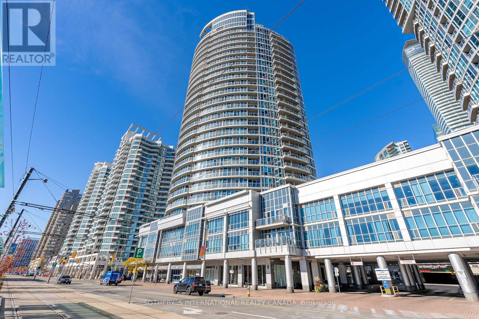 2710 - 218 QUEEN'S QUAY W, Toronto, Ontario