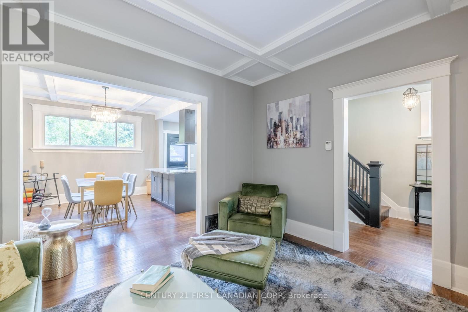 Property at 170 LANGARTH STREET E image 3