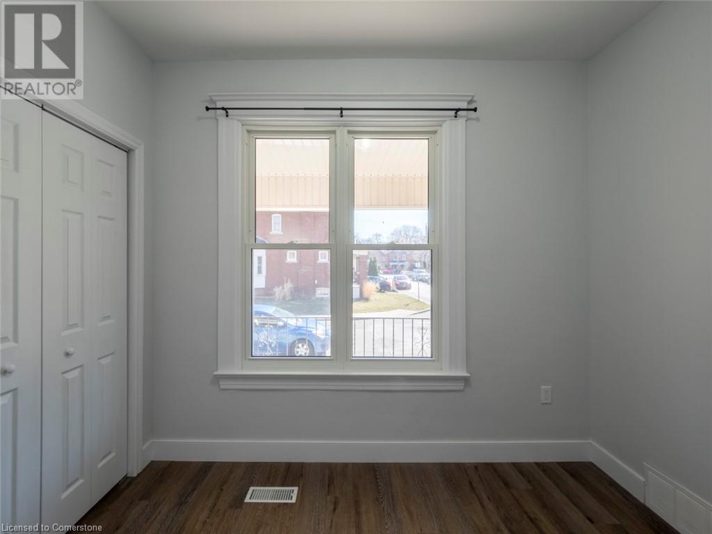 116 Myrtle Avenue Unit# 1, Hamilton, Ontario  L8M 2G2 - Photo 16 - 40677712