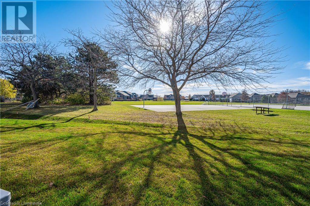 16 Bromley Drive, St. Catharines, Ontario  L2M 0C9 - Photo 9 - 40661933