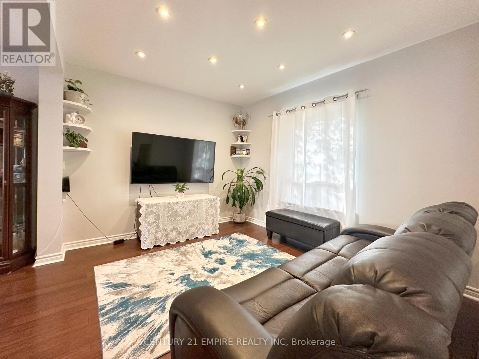 Property at 61 FRANCIS STREET image 2
