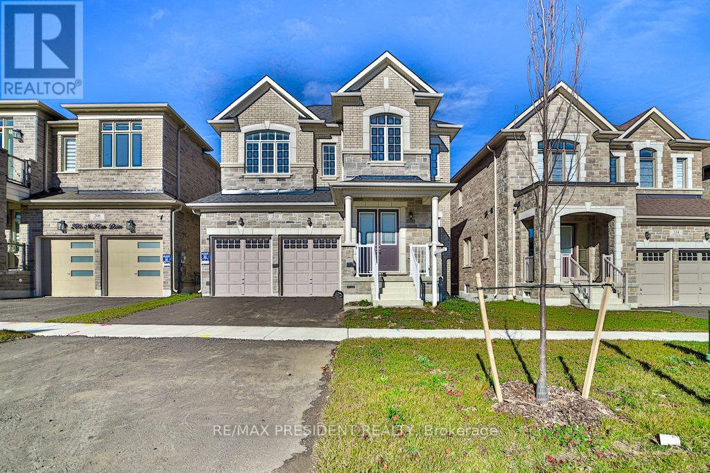 210 Mckean Drive, Whitchurch-Stouffville, Ontario  L4A 5C2 - Photo 2 - N10424463