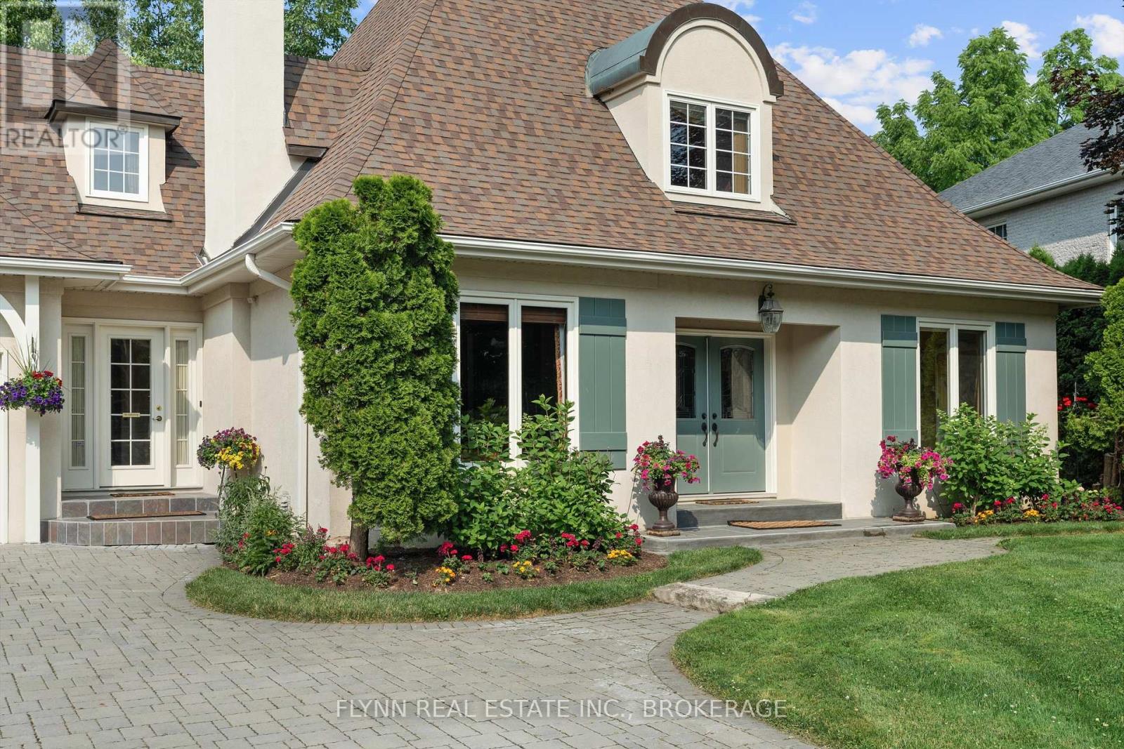 18 Park Court, Niagara-On-The-Lake, Ontario  L0S 1J0 - Photo 2 - X9767576