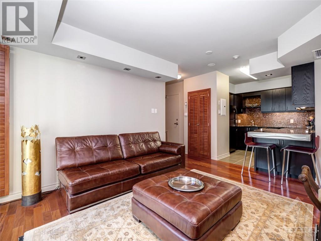 705 - 445 Laurier Avenue W, Ottawa, Ontario K1R 0A2 - Photo 4 - X10424700