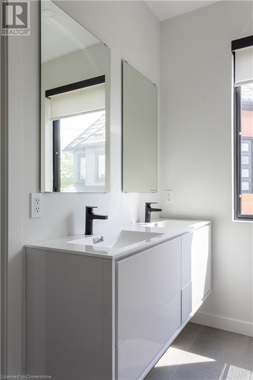 70 Upper Mount Albion Road, Hamilton, Ontario  L8J 2S1 - Photo 35 - 40677703