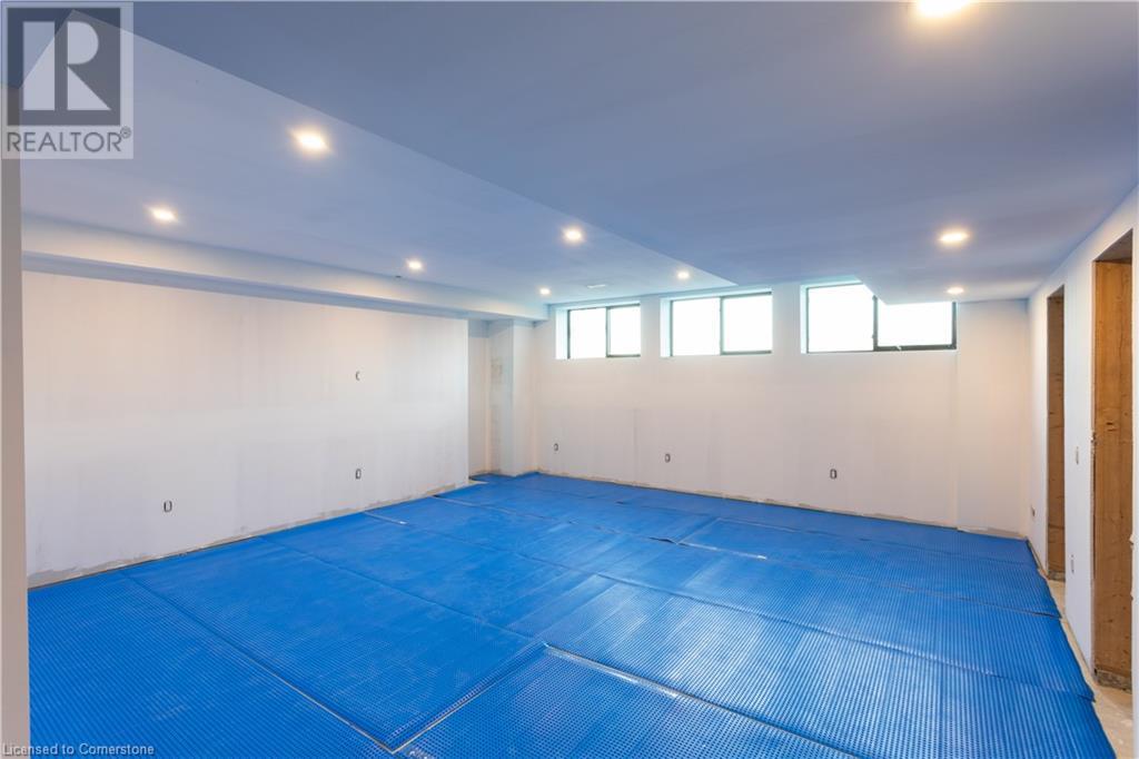 70 Upper Mount Albion Road, Hamilton, Ontario  L8J 2S1 - Photo 47 - 40677703