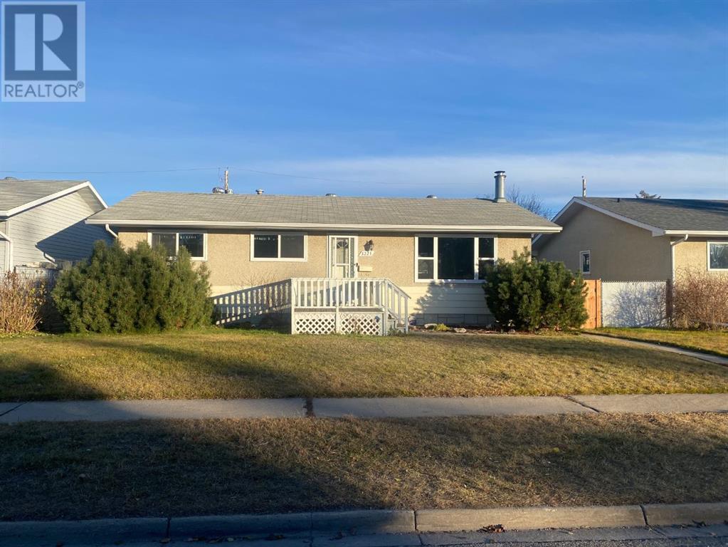 5221 East Ave, Blackfalds, Alberta