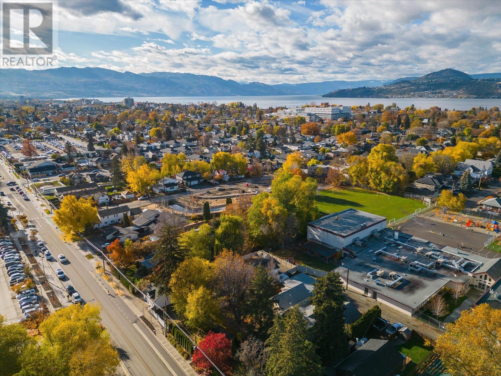 2002 Ethel Street, Kelowna, British Columbia  V1Y 2Z5 - Photo 45 - 10328088