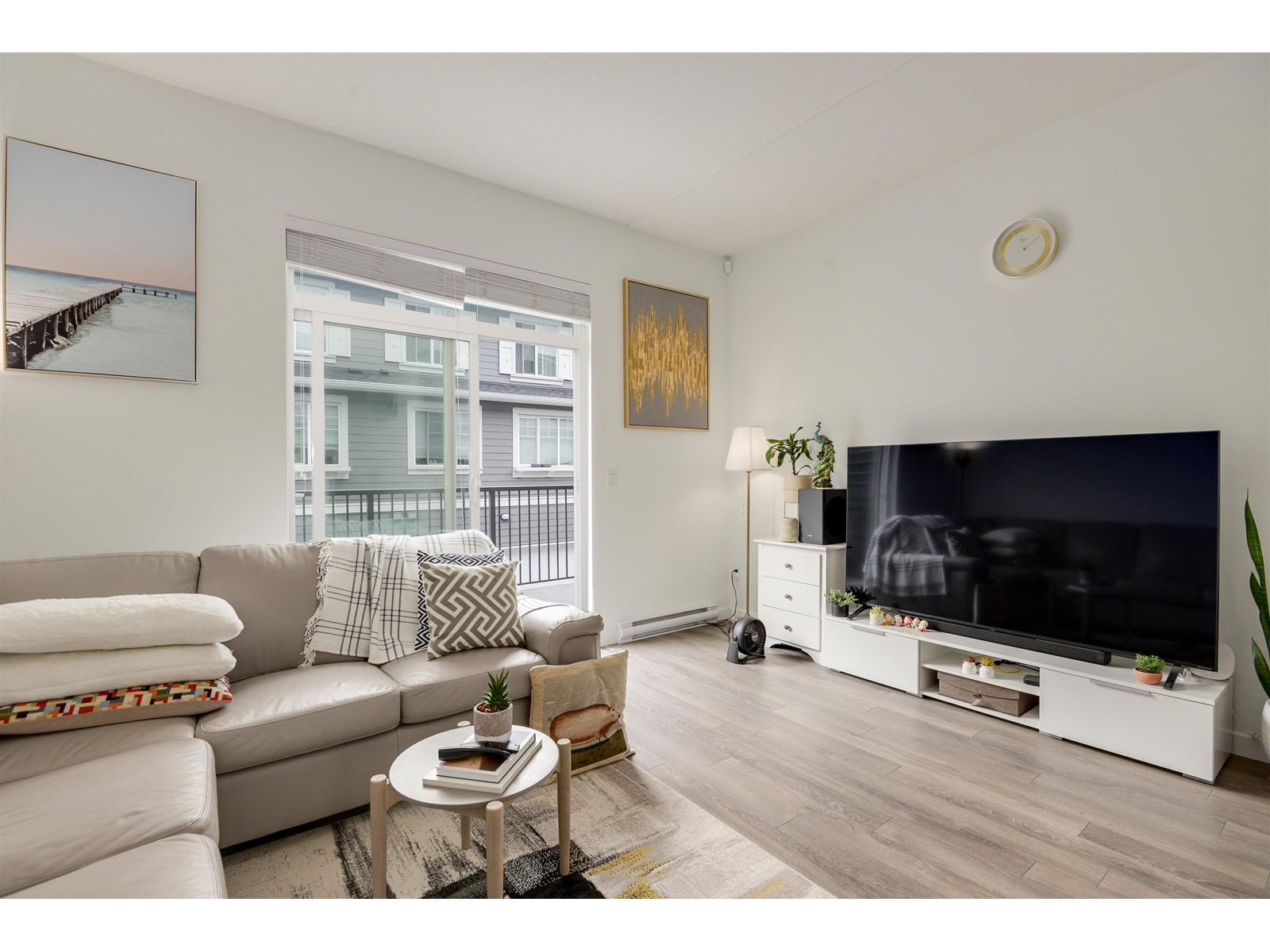 Property at 119 15850 85 AVENUE image 3