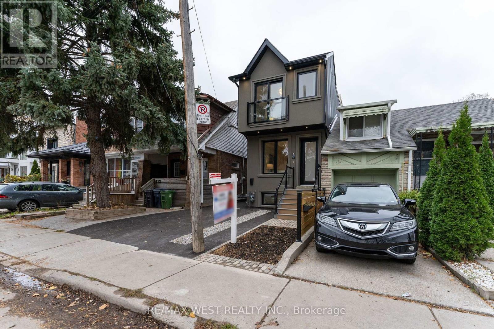 411 Main Street, Toronto, Ontario  M4C 4X2 - Photo 3 - E10424820