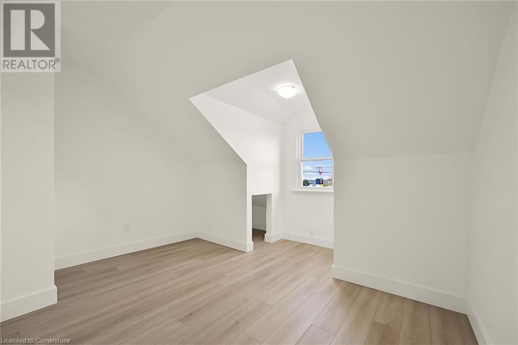 546 Woodward Avenue, Hamilton, Ontario  L8H 6P1 - Photo 21 - 40660866