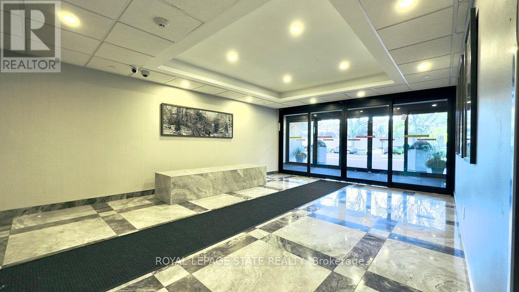 Property at 1602 - 120 DUKE STREET image 2