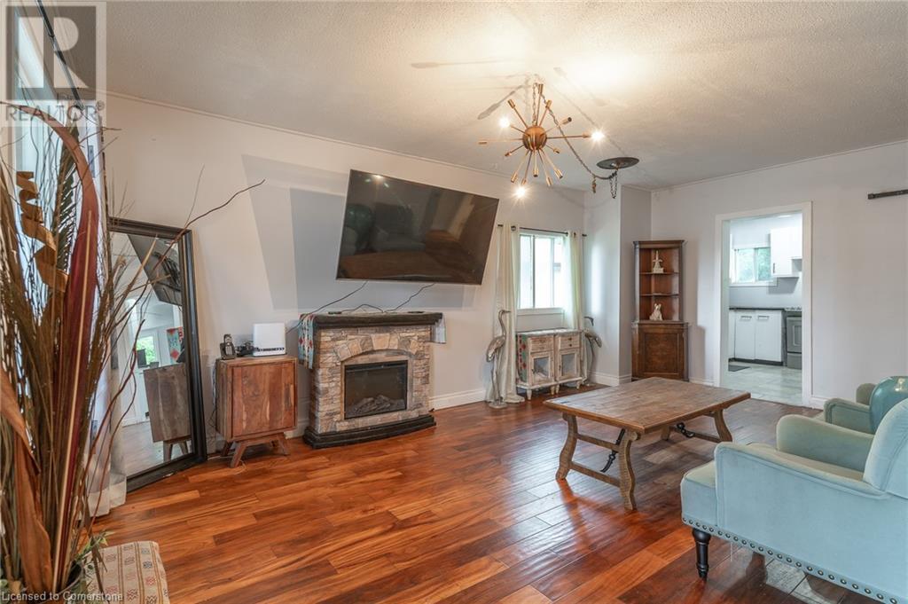 15 Agnes Street, Hamilton, Ontario  L8H 4H1 - Photo 3 - XH4205980